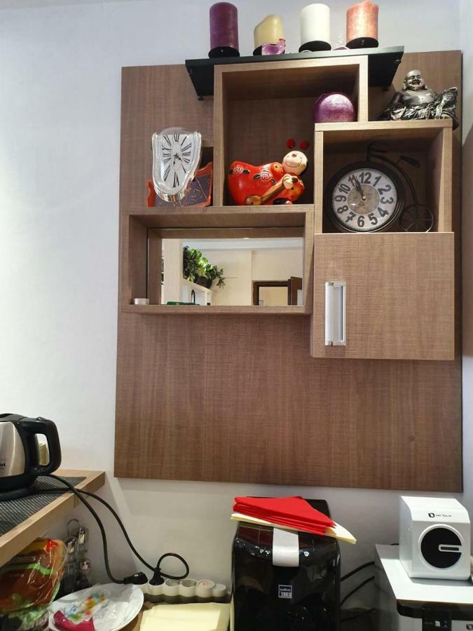 Tranzitbeds*** Aparthotel Bukares Bagian luar foto